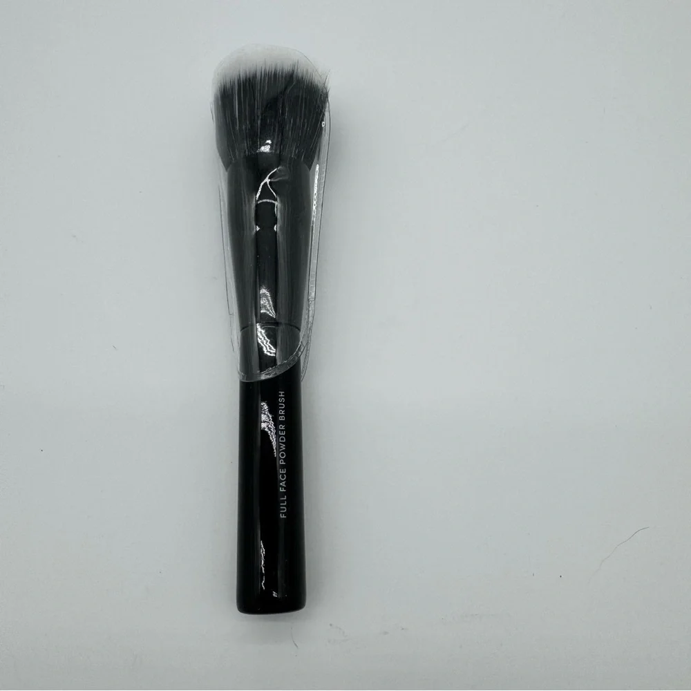 Laura Geller Full Face Powder Brush Black Handle NWOB 6.25 inch